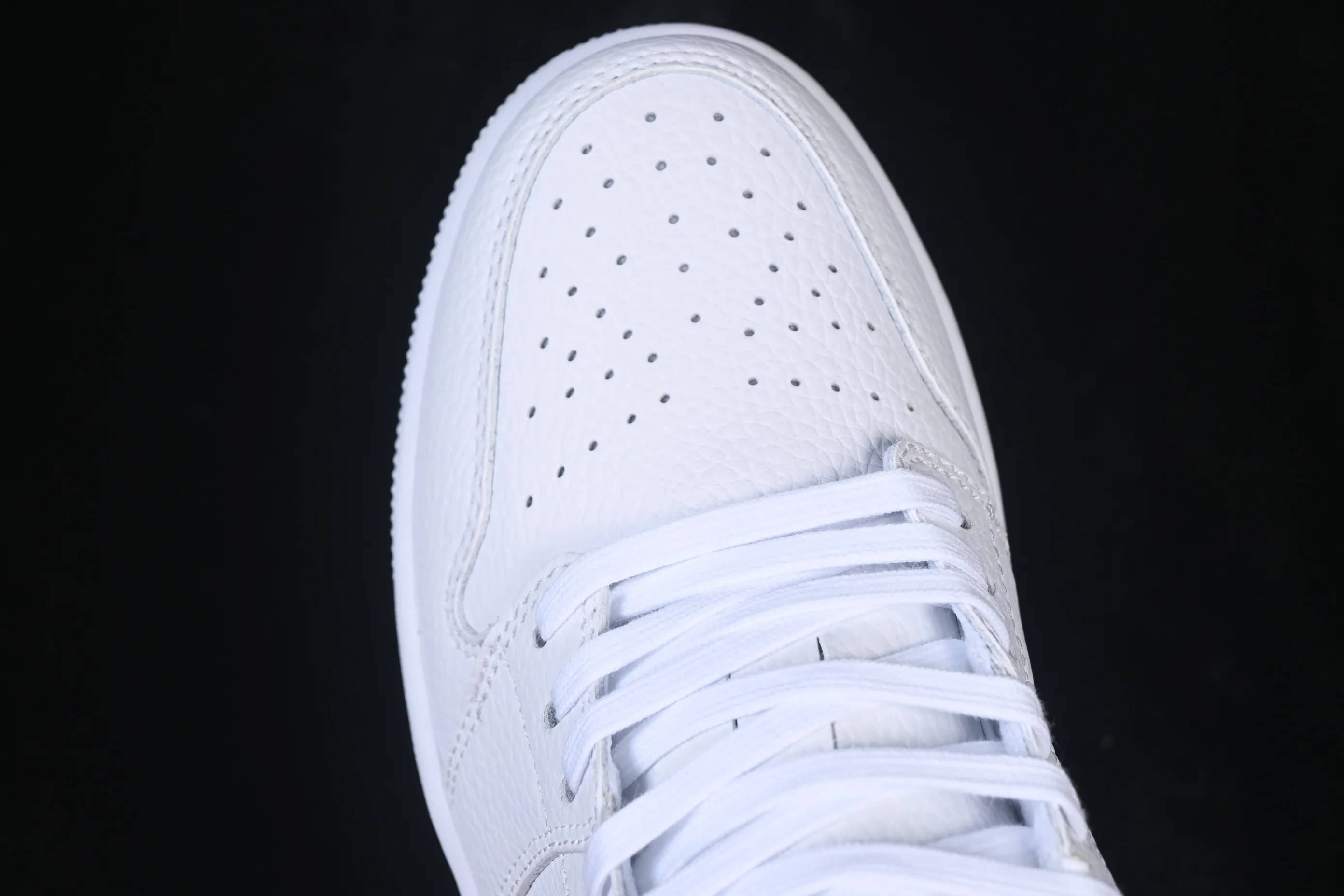 All categories Air Jordan Jordan series basketball shoes Air Jordan 1 Low Air Jordan 1 Low AJ1 Joe 1 all silver hook low-top retro culture basketball shoes IQ9381-100